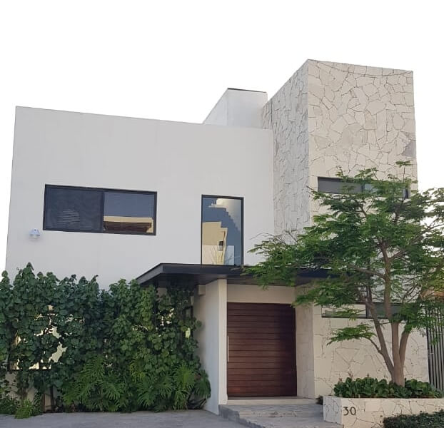 Bonita casa en Cañadas del Lago